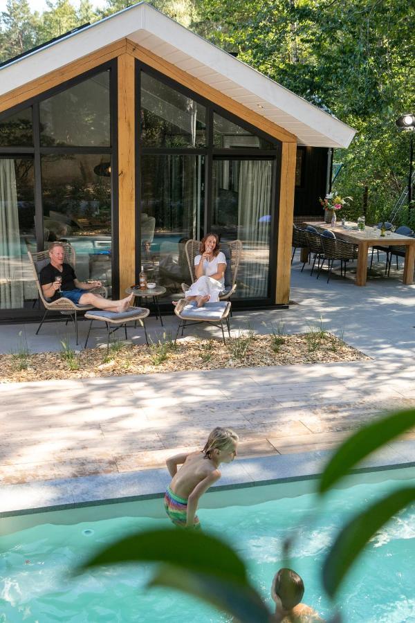 Pool Lodge - Vakantiepark De Thijmse Berg Rhenen Exterior photo