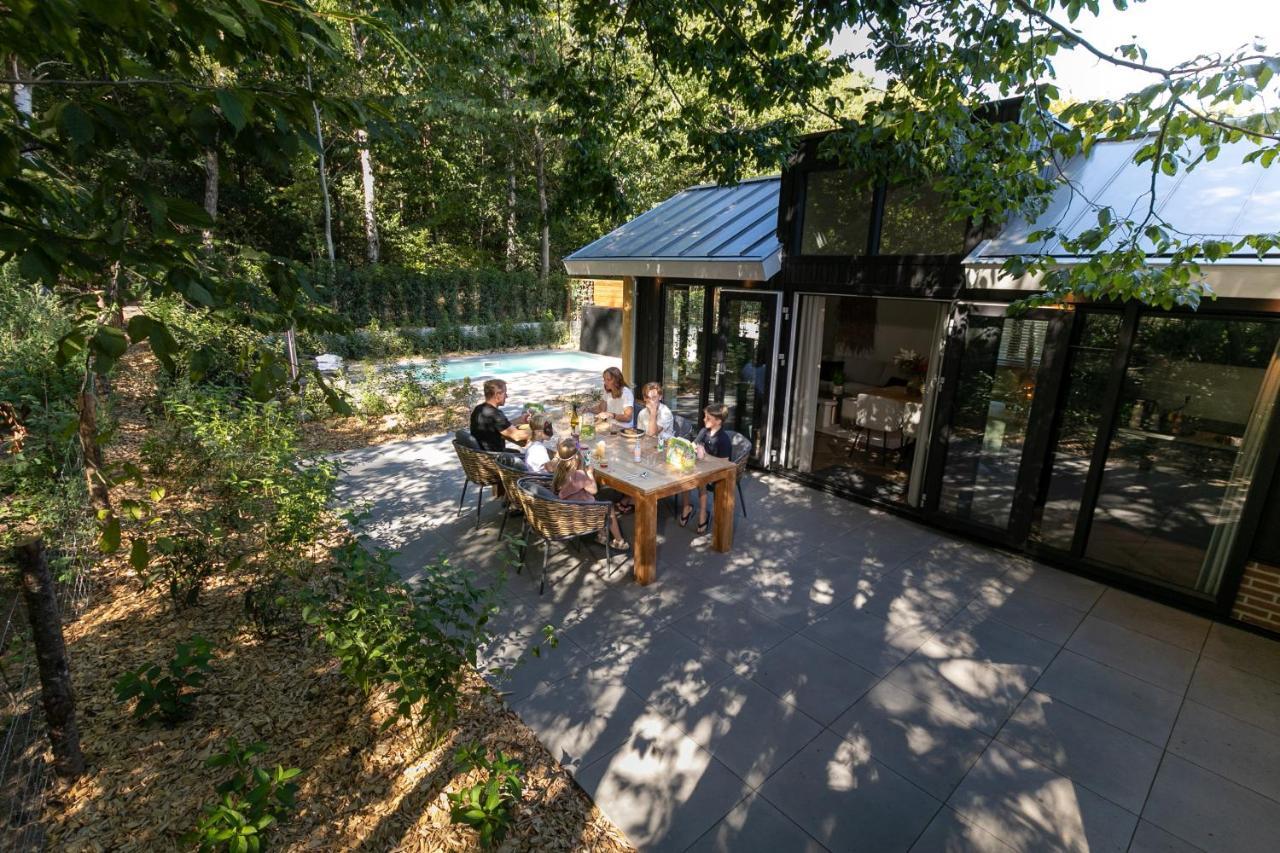 Pool Lodge - Vakantiepark De Thijmse Berg Rhenen Exterior photo